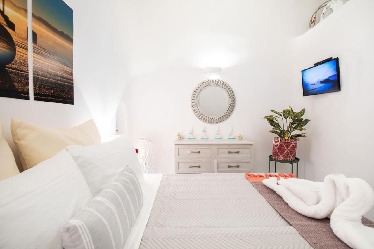 Sole Blu Mykonos Town Apartment One エクステリア 写真