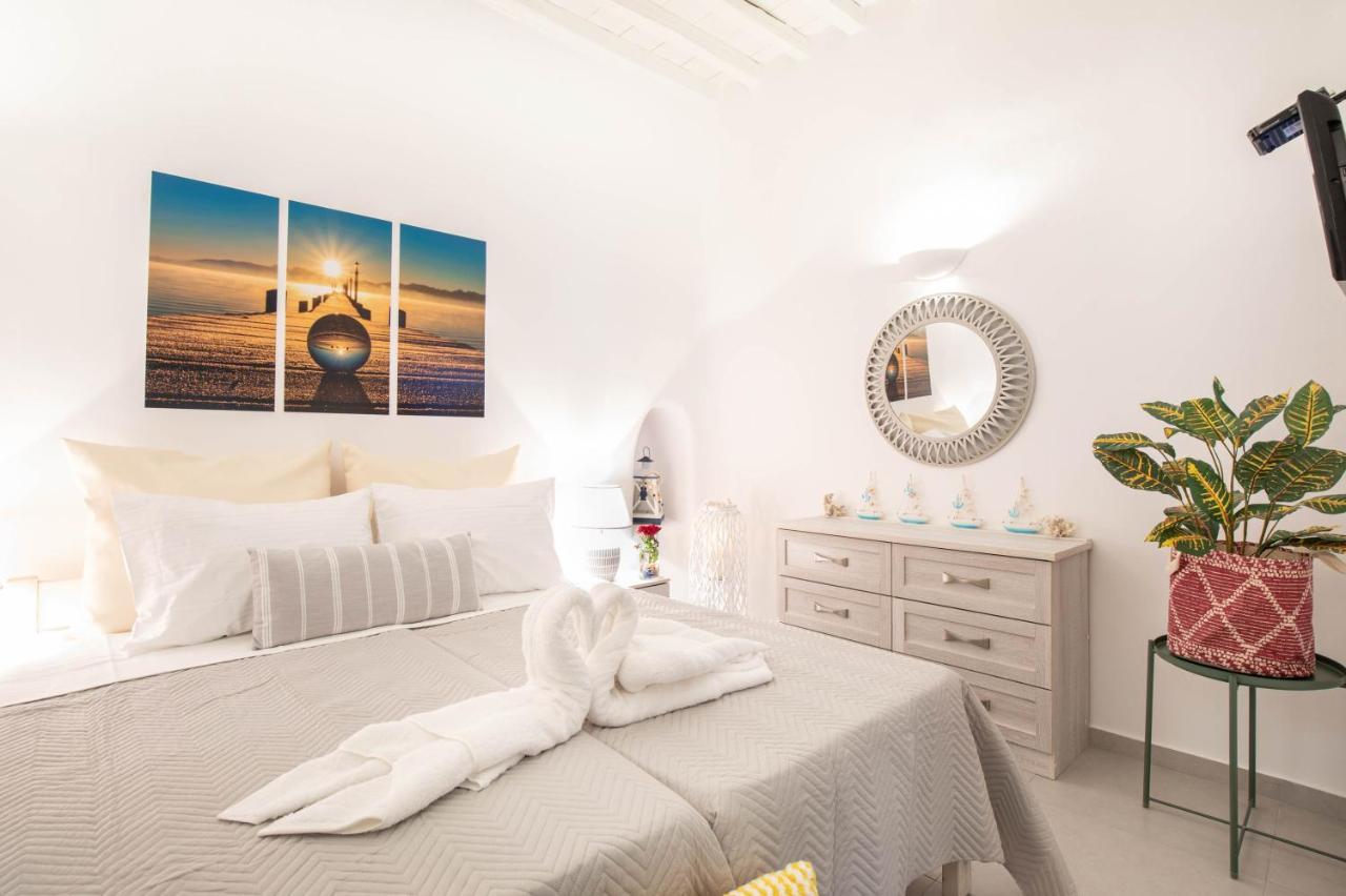 Sole Blu Mykonos Town Apartment One エクステリア 写真